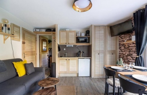 Combloux Apartment | Cosy studio, ideal for relaxing, hiking, mountain biking and skiing