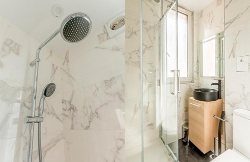 Levallois-Perret Apartment | COSY STUDIO LEVALLOIS SO OUEST v24