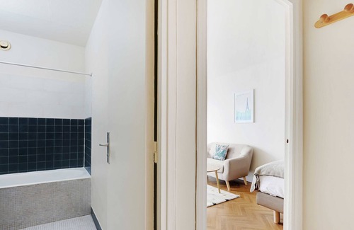 Porte-Saint-Martin Apartment | COSY studio near Canal Saint-Martin - Mobility lease