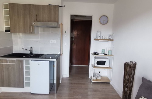 Vallauris Apartment | Cosy studio near the Gulf of Juan sea.