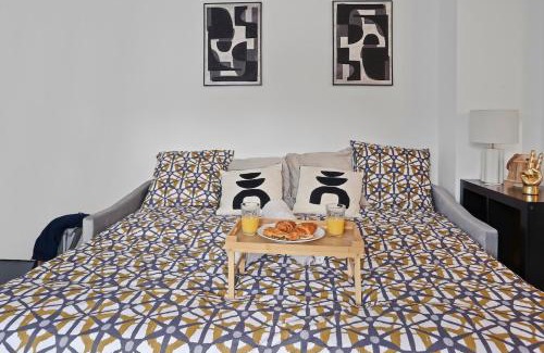 Suresnes Apartment | Cosy Studio Suresnes 10min de La Défense et 20min Paris