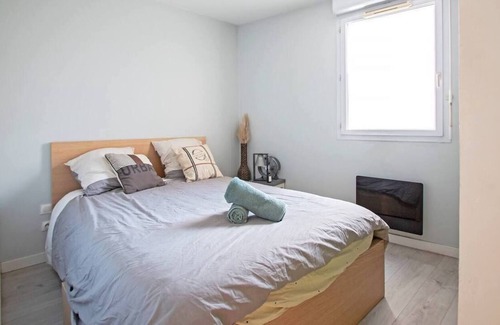 Aiguerelles Apartment | Cosy T2 Terrasse-clim-parking-tramway