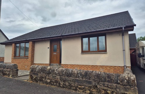 Sanquhar House | Cosy three bedroom bungalow in a quiet scenic village
