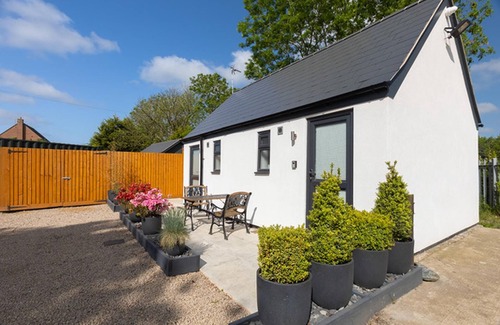 Gumley Apartment | Cosy Twin or Double Studio Near Shearsby, England