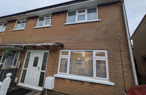 Little Hulton Apartment | Cosy Twin Roomnn