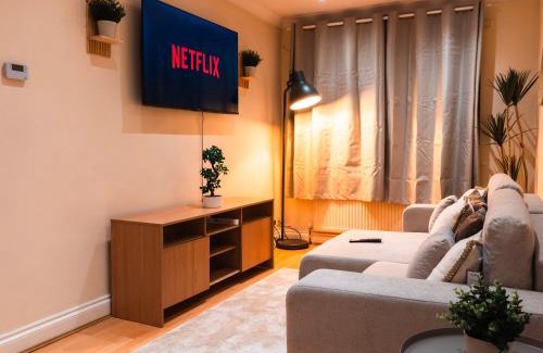 Tokyngton Apartment | Cosy Two Bed Free Parking Wembley