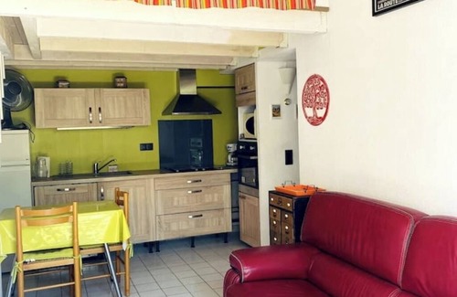 Saint-Cyprien Plage House | 🌺 Cosy vacation home with lovely terrace 🌺