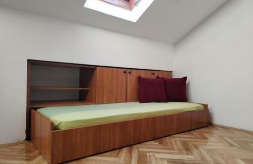 Grbavica Apartment | CosySmallPlace