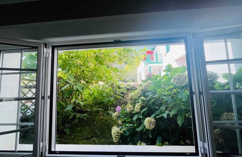Bidart Apartment | COTE BASQUE BIDART Apt, terrace, gardin, BBQ, Surf, near beach, all shops