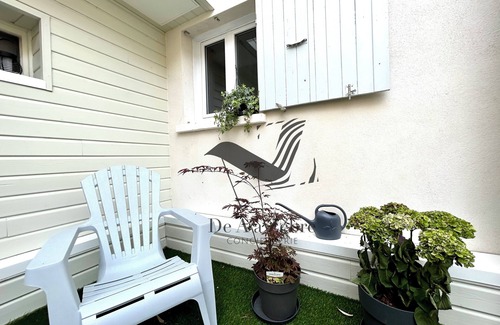 Rochefort Apartment | Côté Cour - Located in the heart of the city + exterior