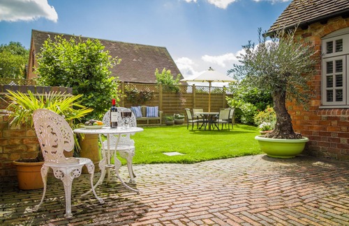 Wickhamford Cottage | Cotswold Country Cottage, peaceful Cotswolds location Worcesterhire border