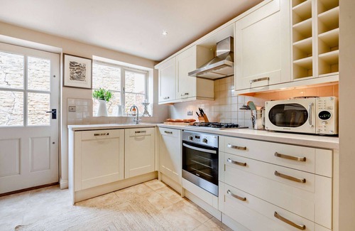 Stow-on-the-Wold Cottage | Cotswold holiday cottage with excellent central location - Masters House