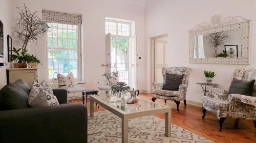 Graaff-Reinet Apartment | Cottage 1 at River Bend