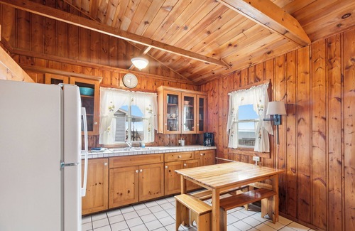 Greenbush Cabin | Cottage #3: 2BR/1BA Relaxing Lakefront Retreat!nn