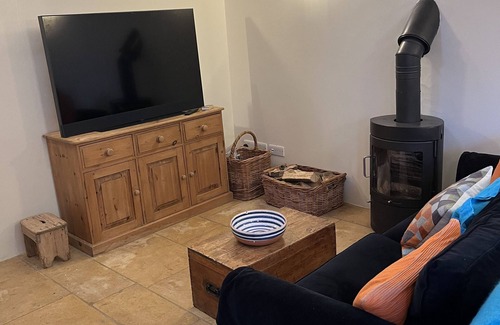 Witney Cottage | Cottage 3 - sleeps 2 guests in 1 bedroom