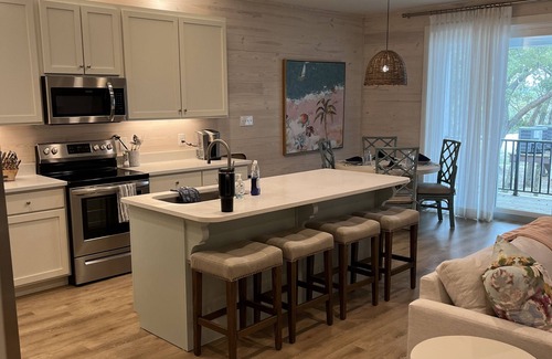 Orange Beach Cottage | Cottage at Old Bay-A Boater's Paradise