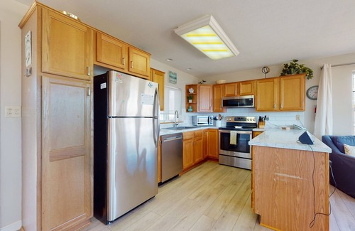 Old Orchard Beach House | Cottage By The Sea Main House by Bayley Vacation Rentals
