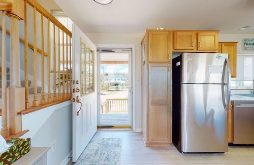 Old Orchard Beach House | Cottage By The Sea Main House by Bayley Vacation Rentals