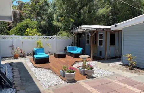 Dunedin Cottage | Cottage by the gulf