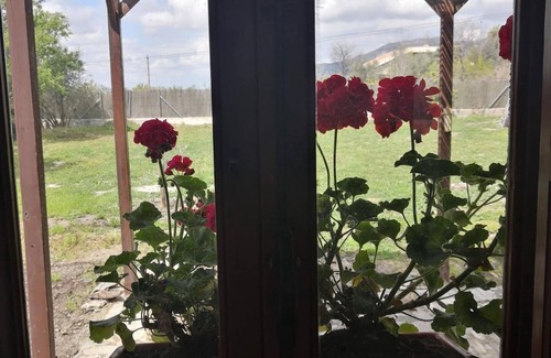 Niguelas Cottage | Cottage 'Cortijo Niwalas' with Mountain View, Wi-Fi and Air Conditioning