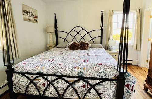 Pipes Cove Cottage | Cottage Getaway, Family Friendly W/ Saltwater Heated Pool - Close To Everything