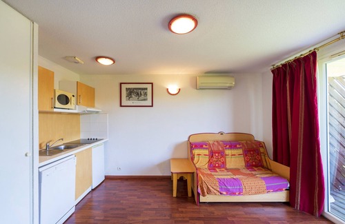 Cassen House | Cottage 'Gîte Le Coeur Des Landes' with Shared Pool, Wi-Fi and Air Conditioning
