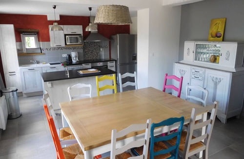 Talmont-Saint-Hilaire House | Cottage in an old farmhouse