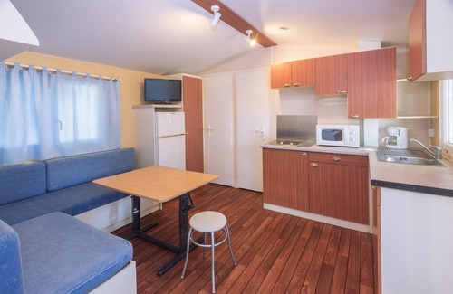 Blanes Ski Chalet | Cottage in Camping Solmar with Terrace