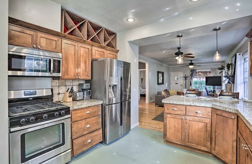 North End Cottage | Cottage in Hyde Park: Yard, 1 Mi to Dtwn