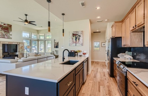 Spicewood Cottage | Cottage in Lakecliff on Lake Travis - Golf, Lake & Hill Country Getaway