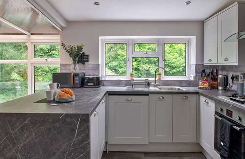 Rowen Cottage | Cottage in Rowen by River & Pet-Friendly Trails