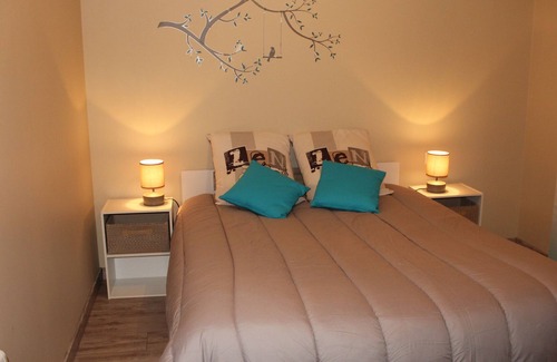 La Jaudonniere Cottage | Cottage in the countryside near the Puy du Fou, accepts pets