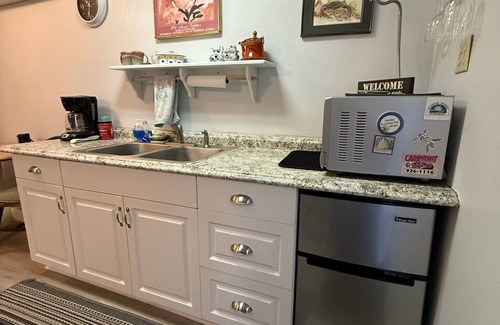 Crawfordville Cottage | Cottage in the Woods