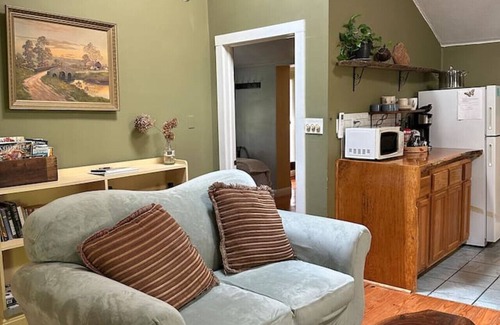 Fairview Cottage | Cottage in the Woods near Asheville. Pets allowed