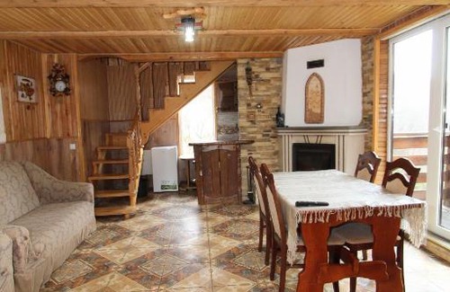 Yaremche Ski Chalet | Cottage "Karpatske Shale"