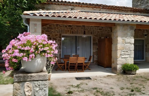Les Assions Cottage | Cottage 'L'Ancienne Estable' with Private Terrace, Private Garden and Air Conditioning