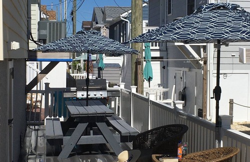 Lavallette Cottage | Cottage located 1 block from the beach and 1 block to the bay in Ocean Beach 2