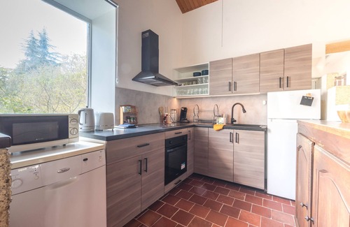 Le Pouget Cottage | Cottage 'Maison Location' with Private Pool, Wi-Fi and Air Conditioning
