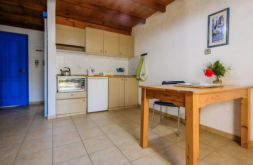 Kantanos-Selino Cottage | Cottage 'Olive Tree 2' with Sea View, Private Terrace and Wi-Fi