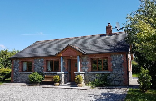 Newtowncashel House | Cottage on Lough Ree/River Shannon in the heart of Ireland