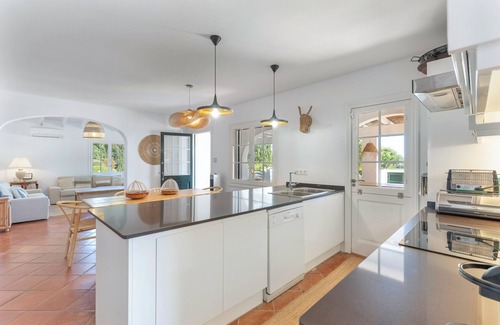Sant Lluis Cottage | Cottage 'Preciosa' with Private Pool, Wi-Fi and Air Conditioning