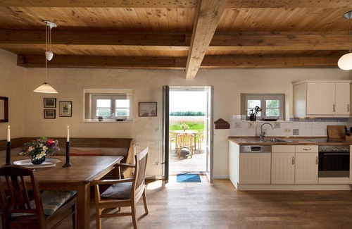 Grubnow Apartment | Cottage Remise for 6 persons with large terrace - Gut Grubnow Rügen