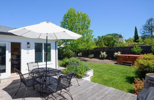 Sonoma House | Cottage Sonoma Historic Plaza, - Includes Wine Tasting Passport