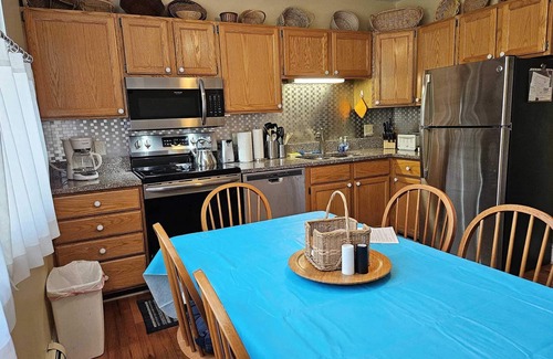 Bar Harbor House | Cottage Street Townhouse - in the heart of Bar Harbor