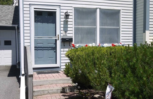 Bar Harbor House | Cottage Street Townhouse - in the heart of Bar Harbor