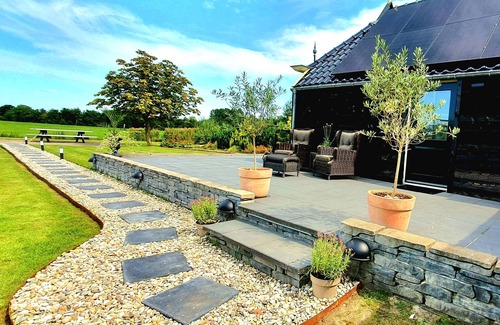 Oldekerk Cottage | Cottage the Bird's Nest with jacuzzi
