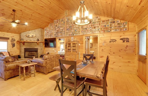 Blue Ridge Cottage | Cottage w/Hot Tub: 3 Mi to Downtown Blue Ridge!
