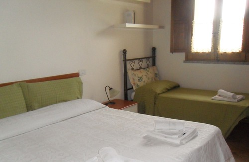 Reggio Calabria House | Cottage with garden in the hills in Reggio Calabria