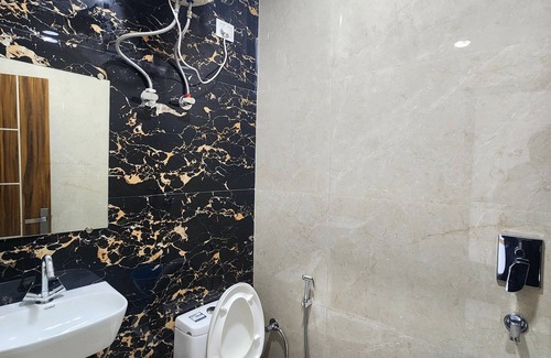 Paharganj Hotel | Cottage Yes Sir Dx