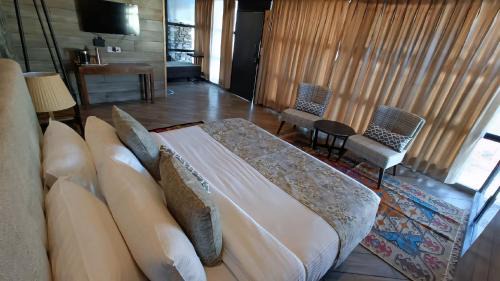 Tehri Range House | Cottages by AMALA